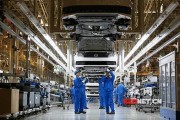 如何評估汽車的安全配置與用戶反饋之間的關系？