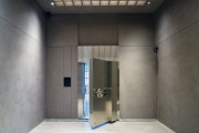 全球局勢動蕩下富人爭搶實物金銀 高端私人金庫在新加坡等地涌現