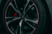 車前擋柳絮應(yīng)該使用什么類型的紗網(wǎng)？這種紗網(wǎng)對駕駛視線有何影響？