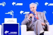 法國前經濟部長Edmond ALPHANDéRY：全球的碳價體系將會是唯一一個能源轉型的觸發條件