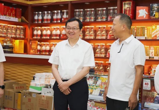 五糧液董事長曾從欽帶隊調研市場：重點推進良性渠道生態(tài)打造，著力打造廠商利益共同體
