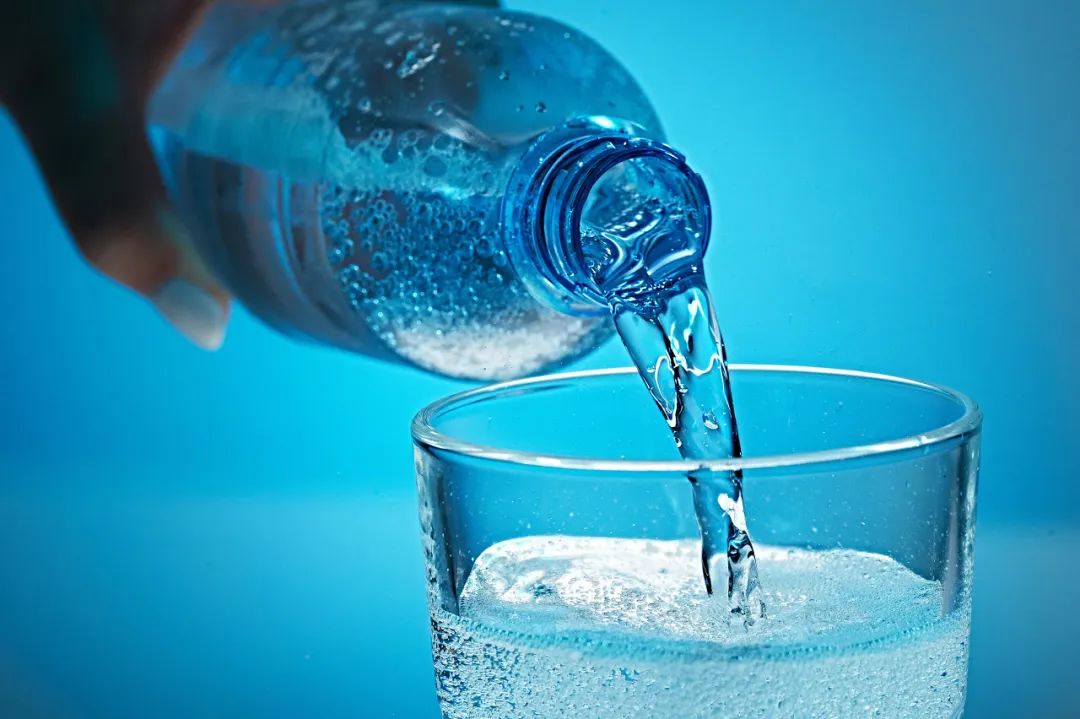 瓶裝水大戰，貫穿2024年