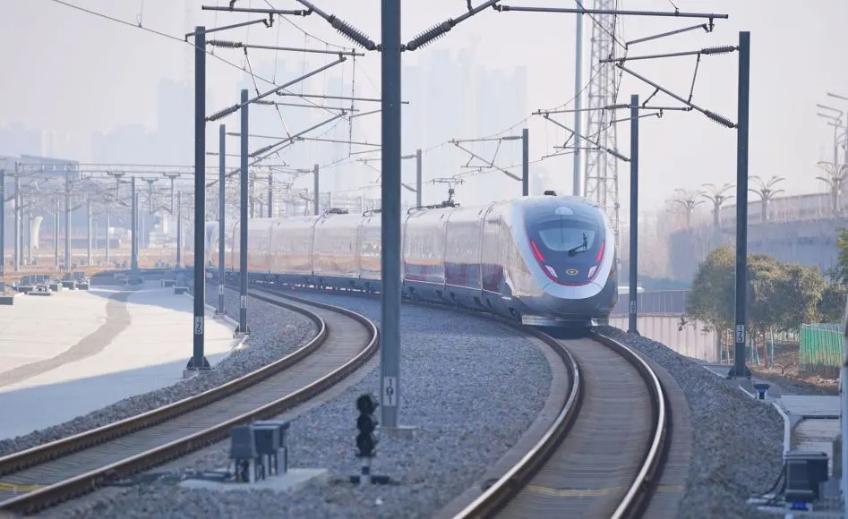 鐵路節前春運車票進入發售最高峰，已累計發售車票5768萬張